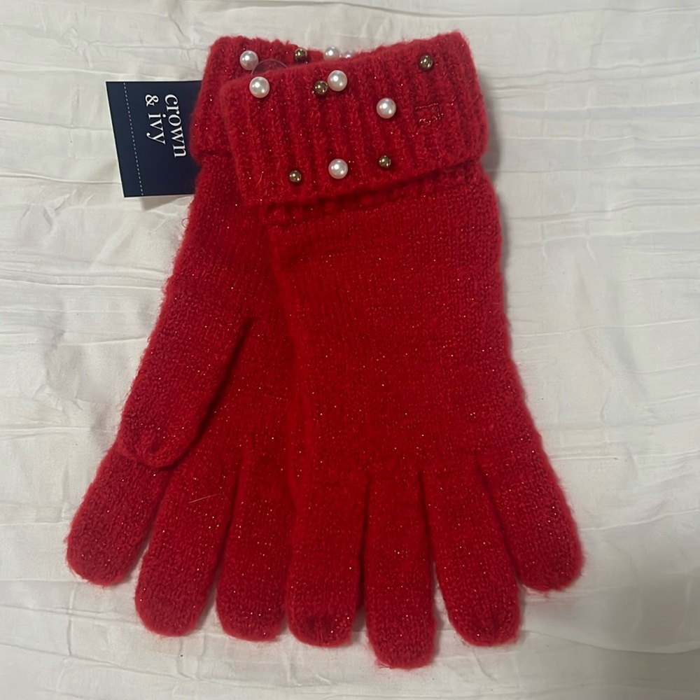 NWT red gloves with cute embellishments